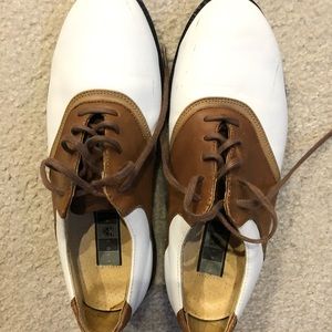 Women’s Nike golfs shoes